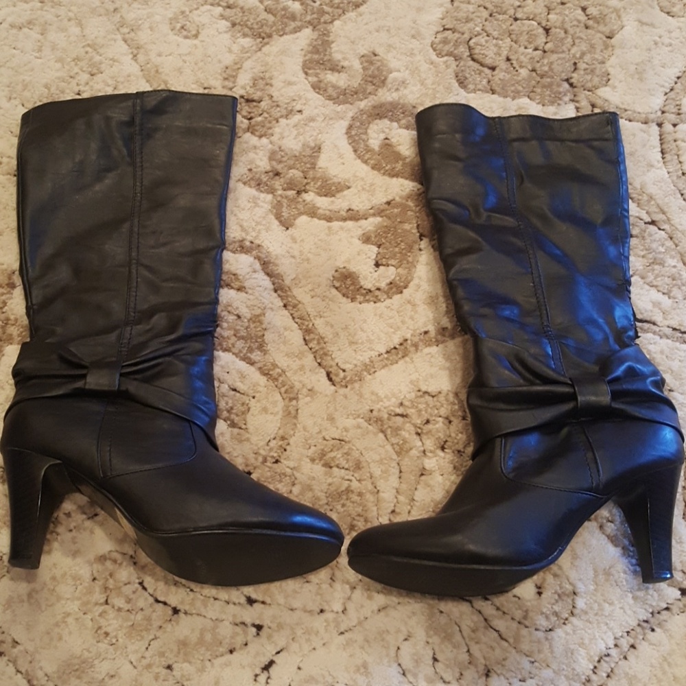 Wet Seal high heel boots with bow
